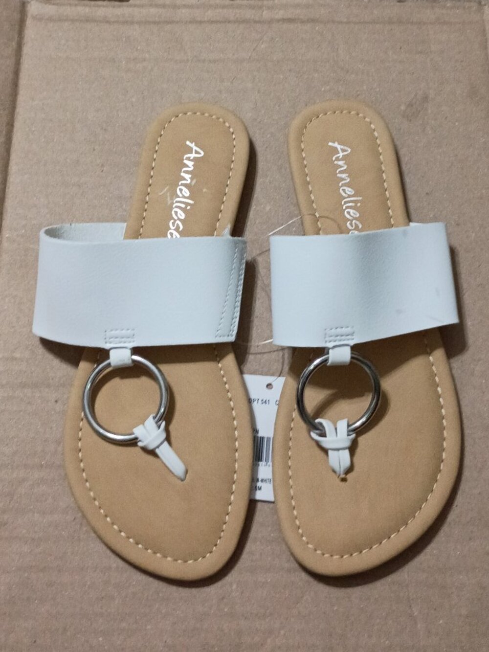 NWOT Anneliese Sandals Size 6